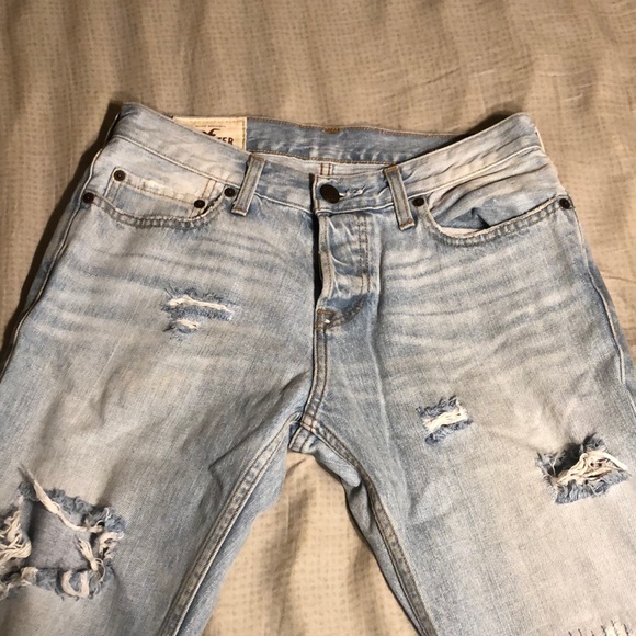 Hollister Distressed Light Blue Jeans - Picture 4 of 4